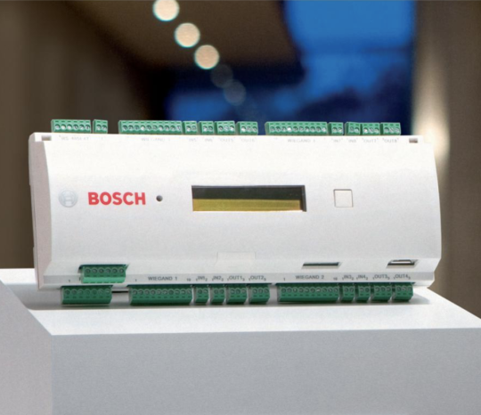 BỘ ĐIỀU KHIỂN CỬA BOSCH APC-AMC2-4WCF